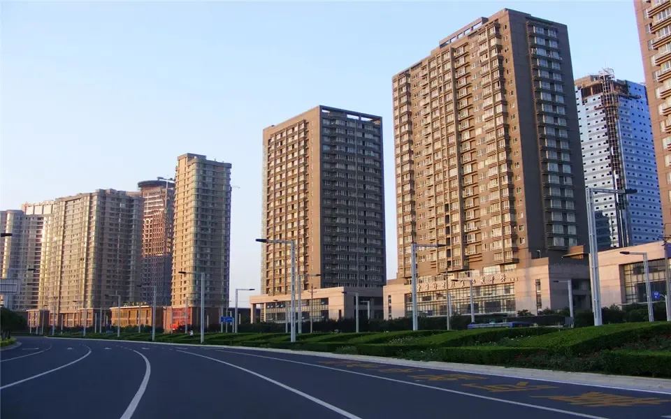 惠州大亚湾又出现一座"鬼城",上千户人家的小区,记者白天没见到几个人