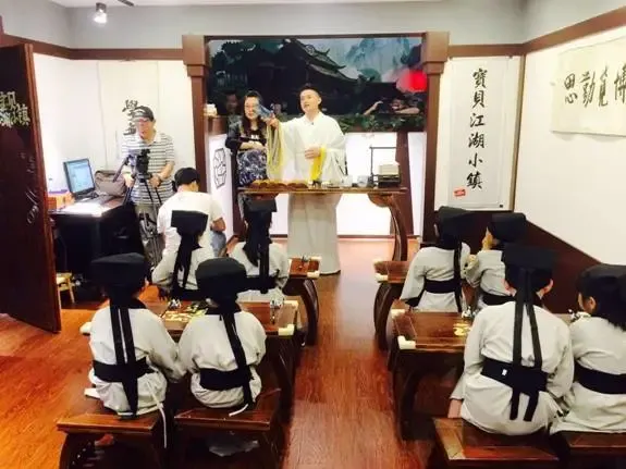 客流激增129% 宝贝江湖小镇成盘活商业利器