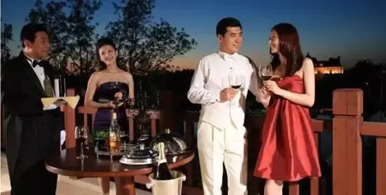 成都恒大广场:买房不止选房，更是对圈层的挑剔_房产资讯-成都搜房网