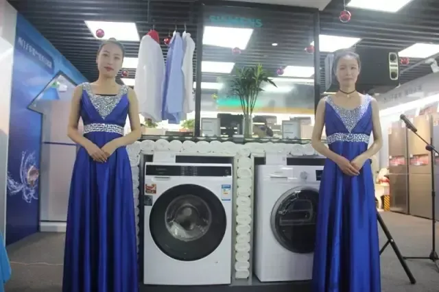 西门子家电携手苏宁云商重磅发布时尚版零度Plus对开门冰箱_房产资讯-南昌搜房网