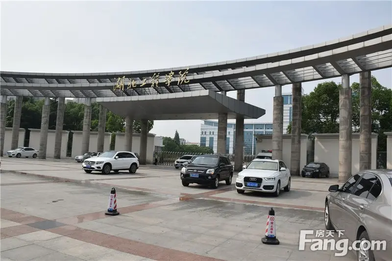 神水华府位于黄陂大道与神水街交汇处