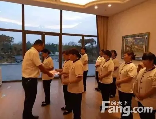 翡翠湾碧桂园物业保洁员业务技能比武大赛