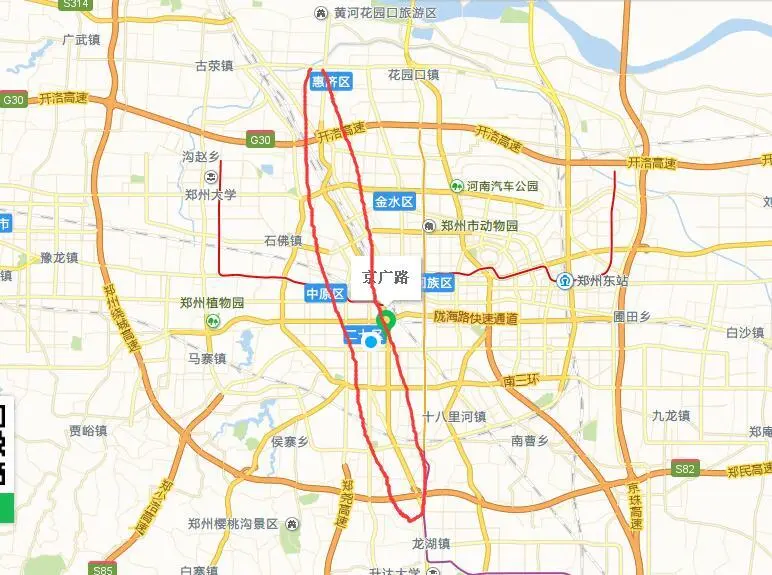规定时速为40公里,并且对通行车辆类型有限制,道路是唯一一条贯穿郑州