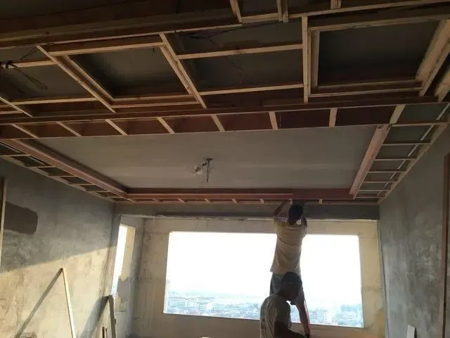 一天600元请木工来家里做吊顶5天全部搞定手艺真不错