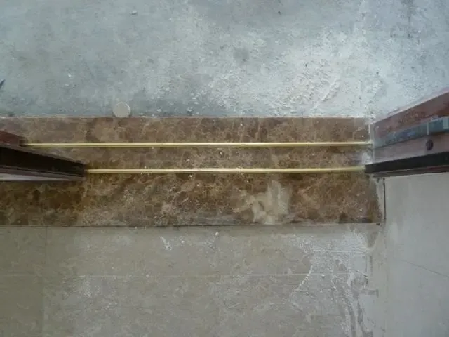 家里万万别装门槛石了,聪明人都装这种来替代,好看又省钱_房产资讯_房