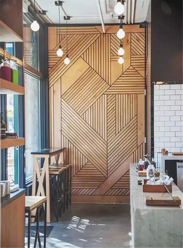 【力天装饰】"老"材料做出新效果,木板上墙,实用又美观