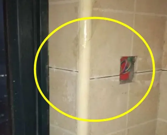 越看越心寒啊,问题不仅仅是上述那么多,阳角线的处理就这样子?